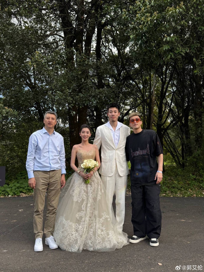 hth sports-🎉百年好合！张镇麟举办婚礼 郭士强和郭艾伦到场祝贺