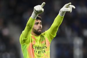 hth sports-拉亚战曼联完成7次扑救，是英超首轮至今扑救次数最多的门将